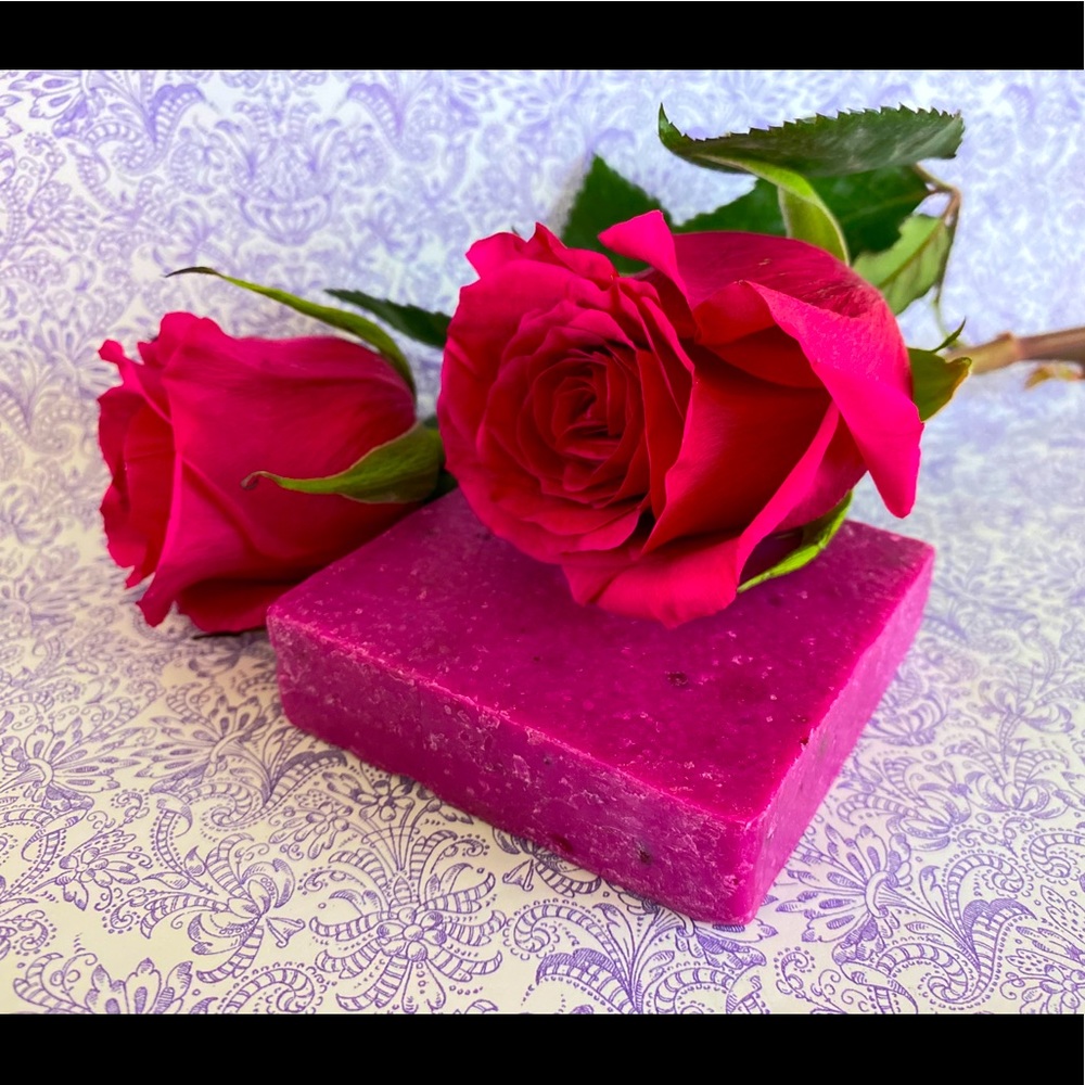 One Dozen Roses - handmade soap (includes 2 bars!) - Picture 1 of 2